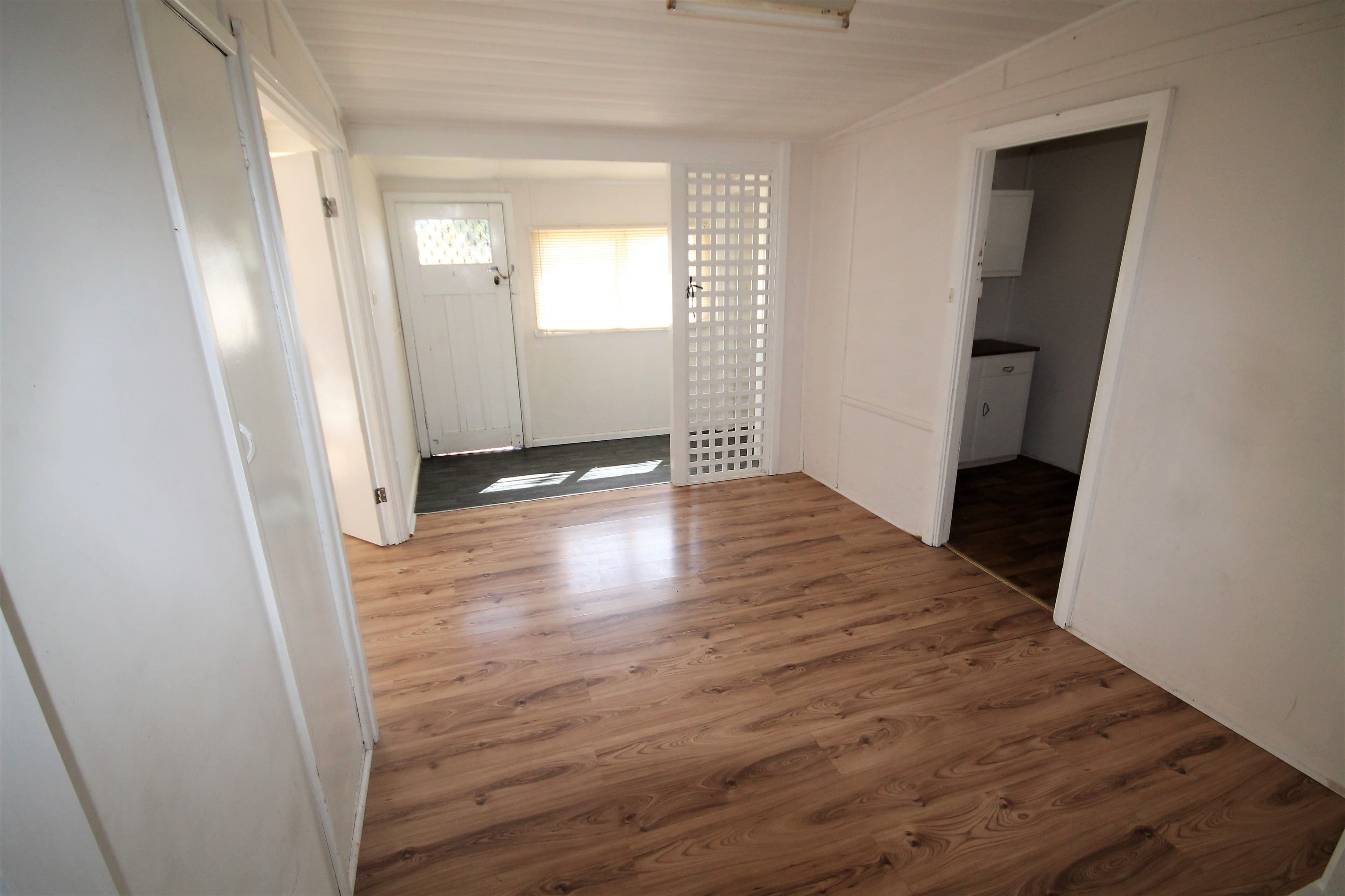 21 Ripon Street, Young - Thumbnail 6