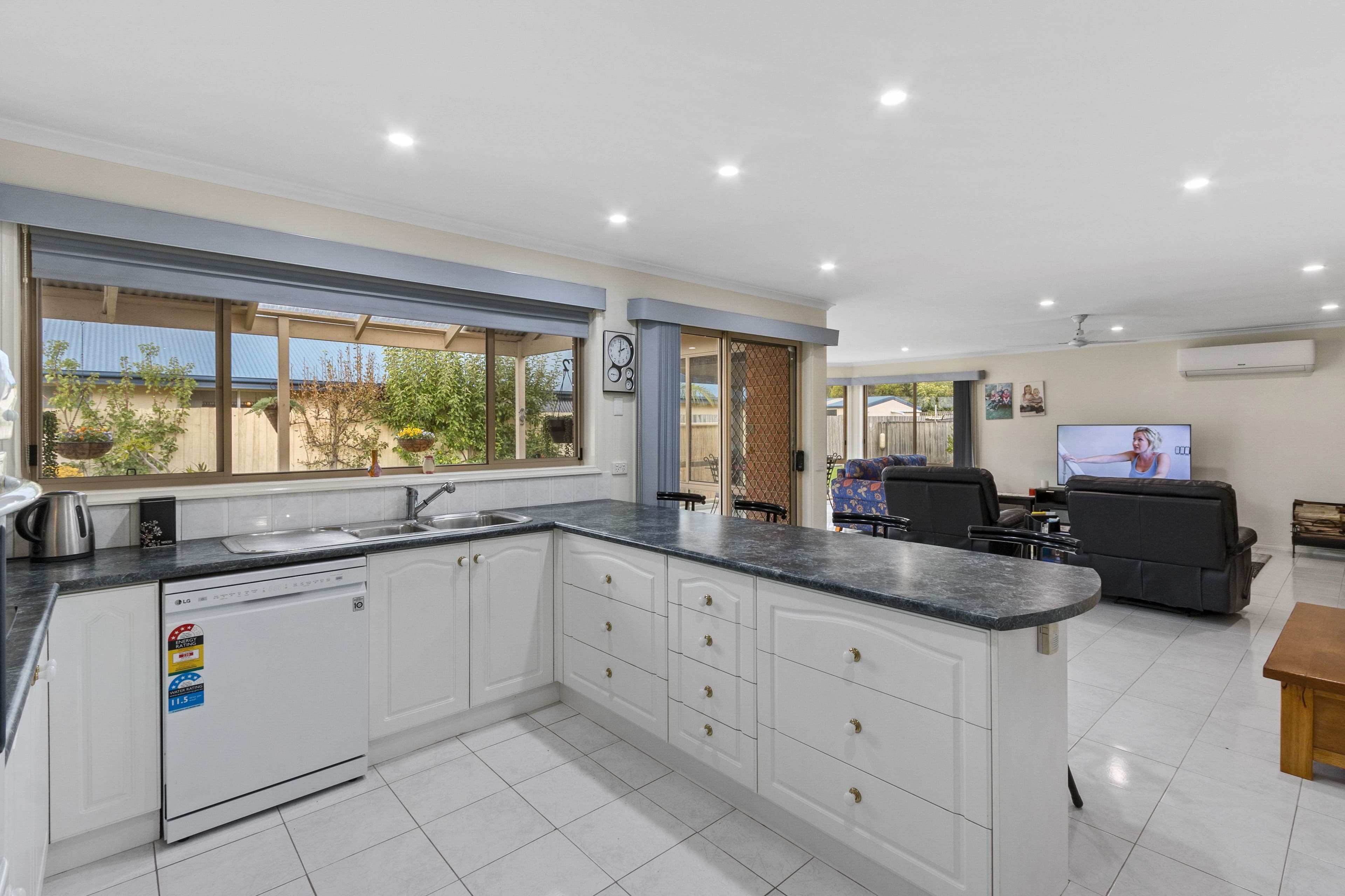 28 Royal Parade, Inverloch VIC 3996, Inverloch - Thumbnail 5