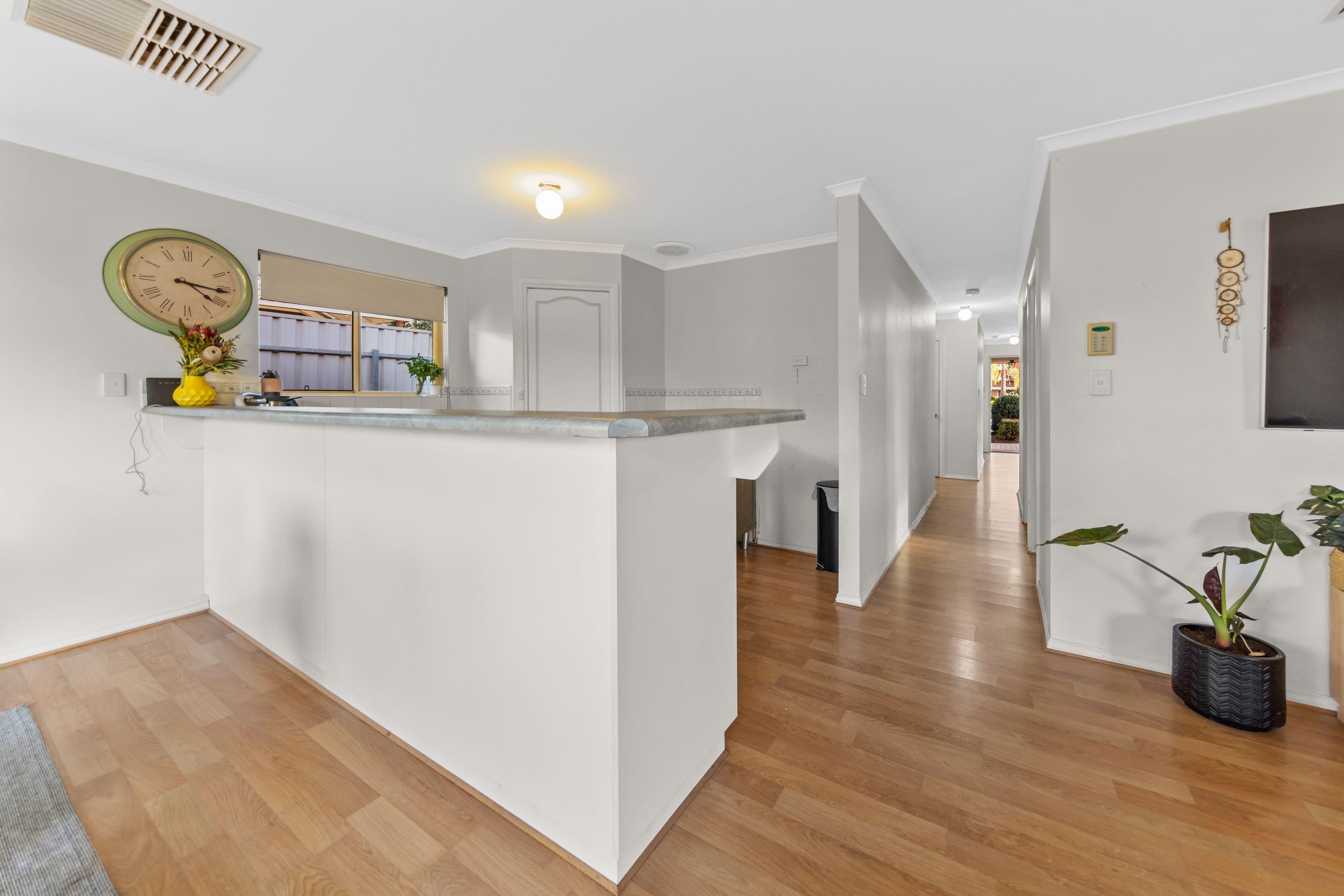 8 Phillip Avenue, Craigmore SA 5114, Craigmore - Thumbnail 2