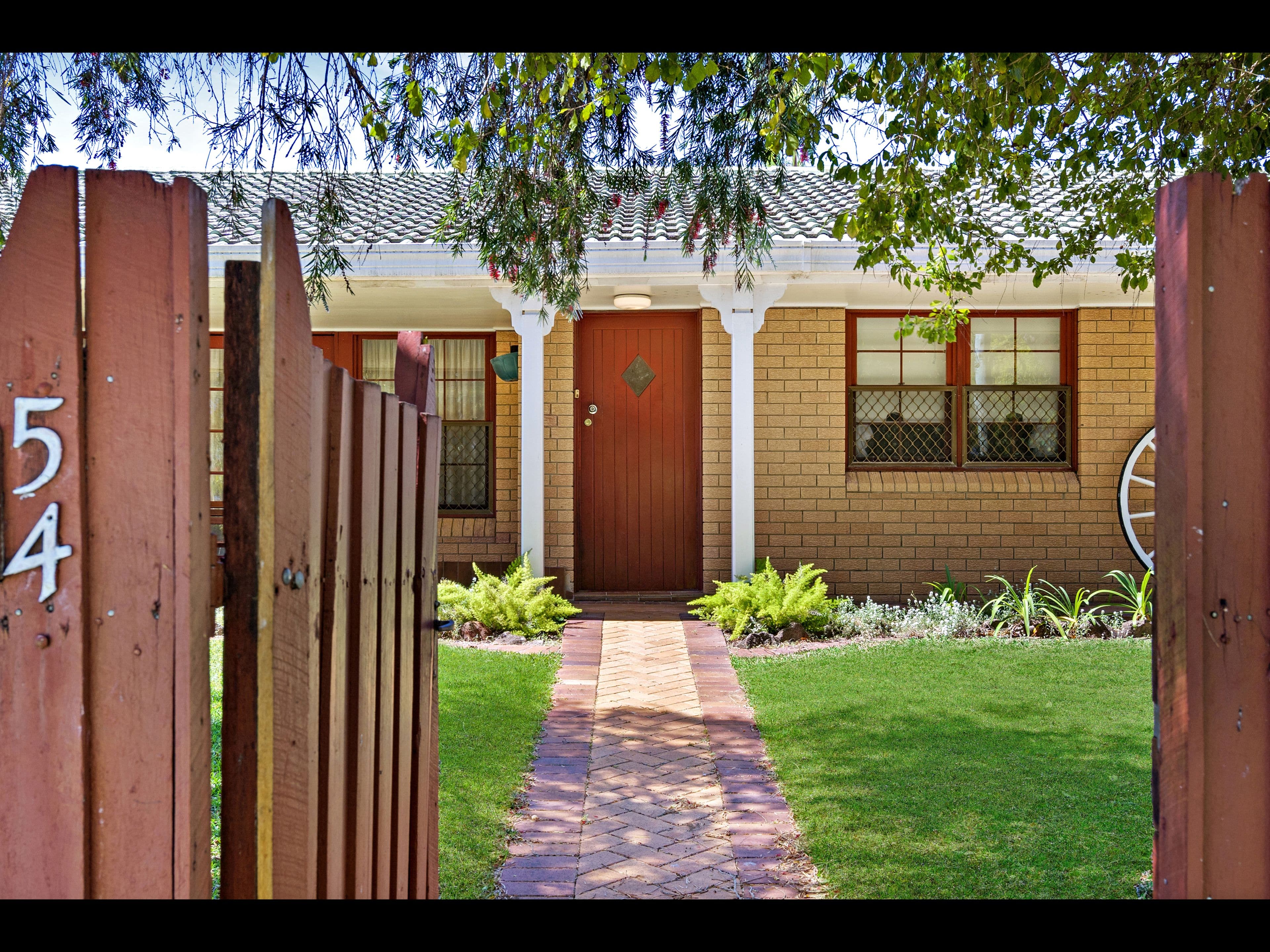 54 Wadley Street, Macgregor QLD 4109, Macgregor - Image 1