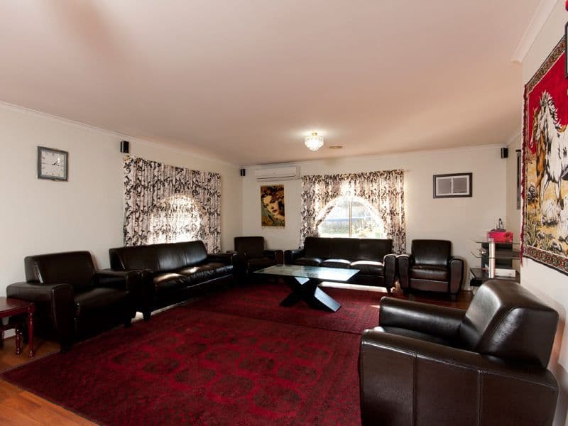 7 Greenlea Grove, HAMPTON PARK VIC 3976, Hampton Park - Thumbnail 2
