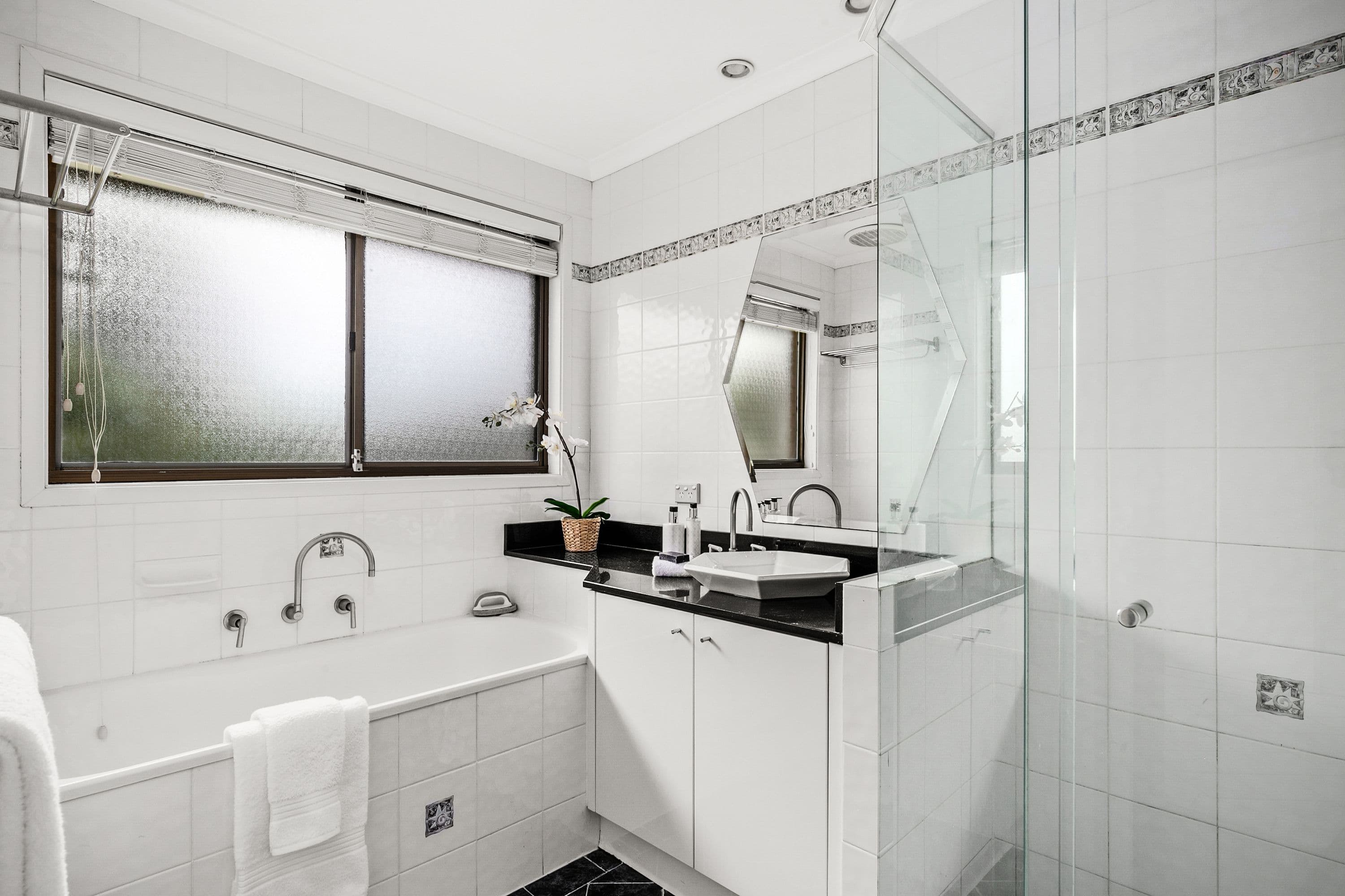 3 Barry Place, Cherrybrook NSW 2126, Cherrybrook - Thumbnail 8
