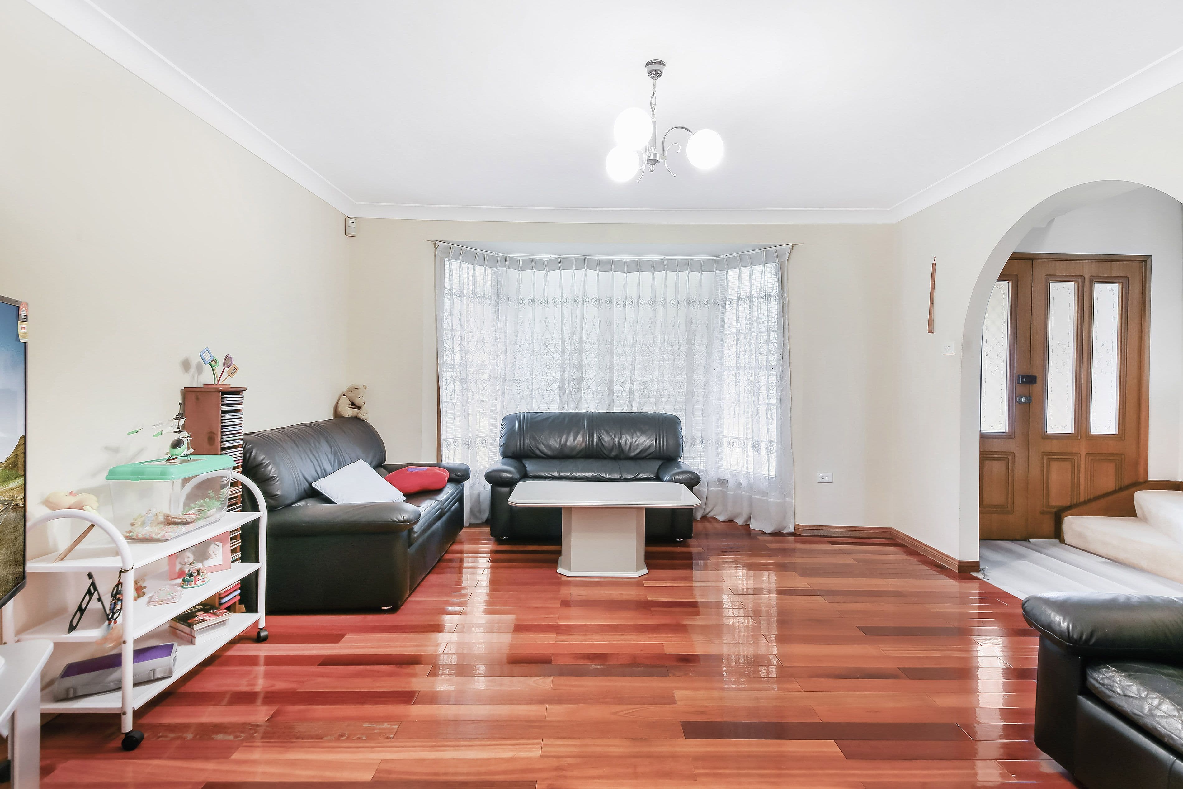 35 Bellevue Avenue, Georges Hall - Thumbnail 3