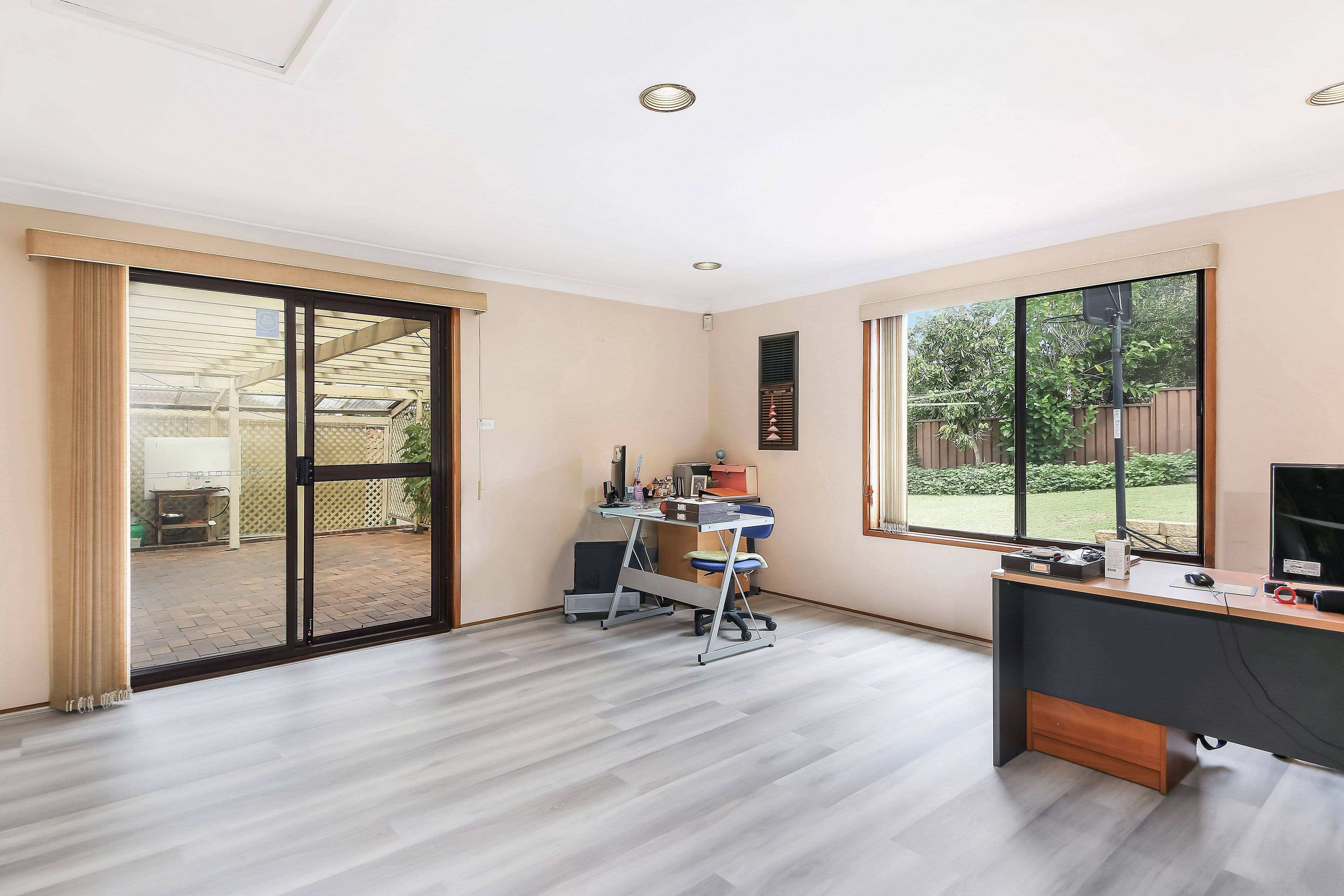35 Bellevue Avenue, Georges Hall - Thumbnail 4