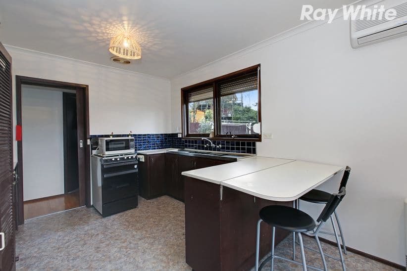 6 Paraweena Court, Greensborough VIC 3088, Greensborough - Thumbnail 3