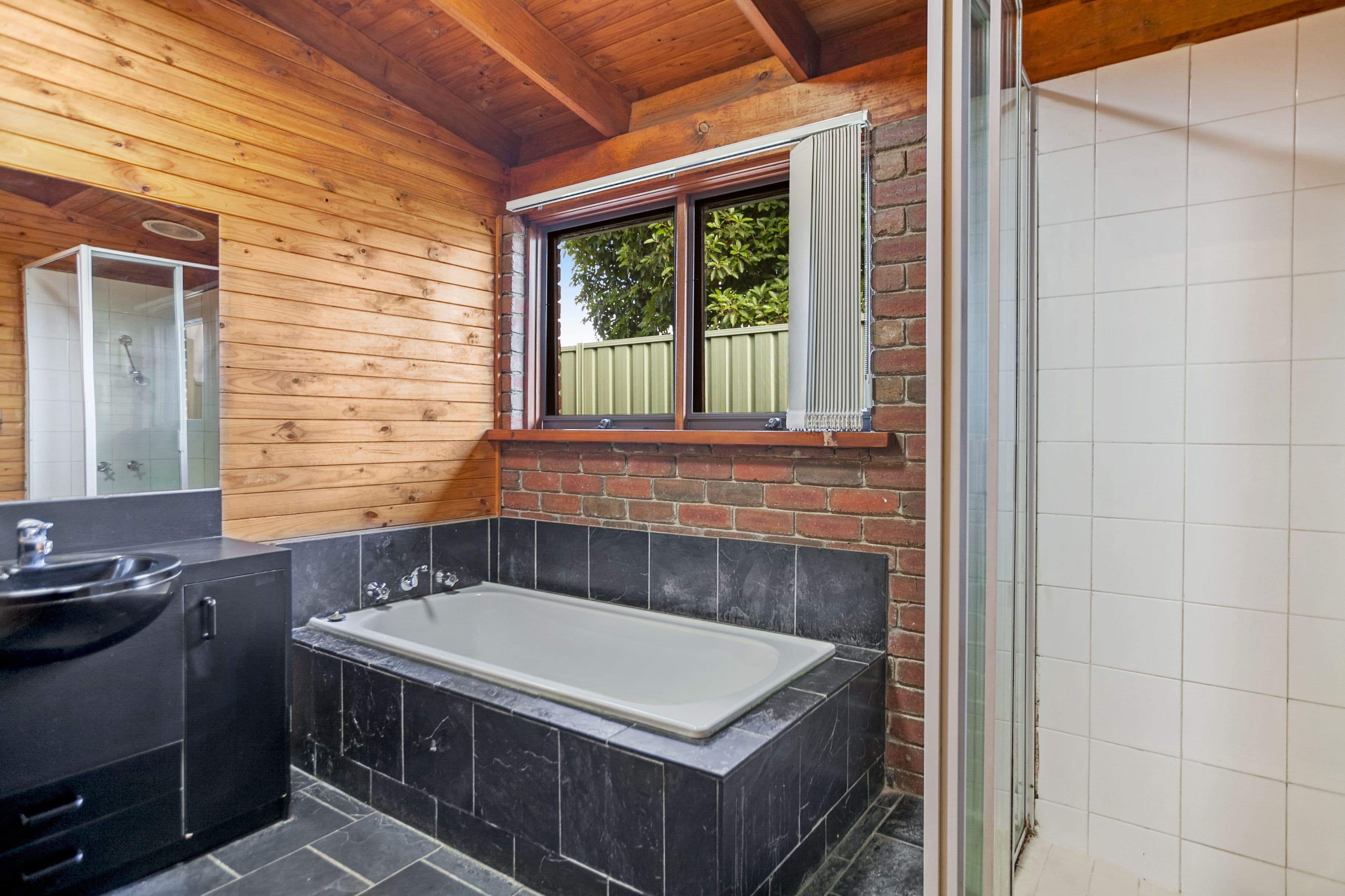 11B Mahoneys Road, Reservoir VIC 3073, Reservoir - Thumbnail 7