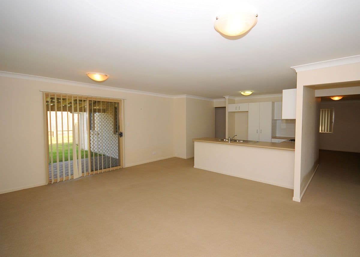 4 Beagle Avenue, NIKENBAH QLD 4655, Nikenbah - Thumbnail 3