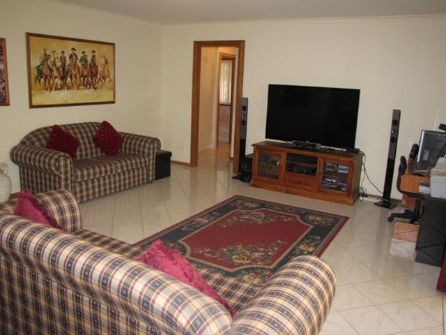 32 First Street, LOXTON SA 5333, Loxton - Thumbnail 3