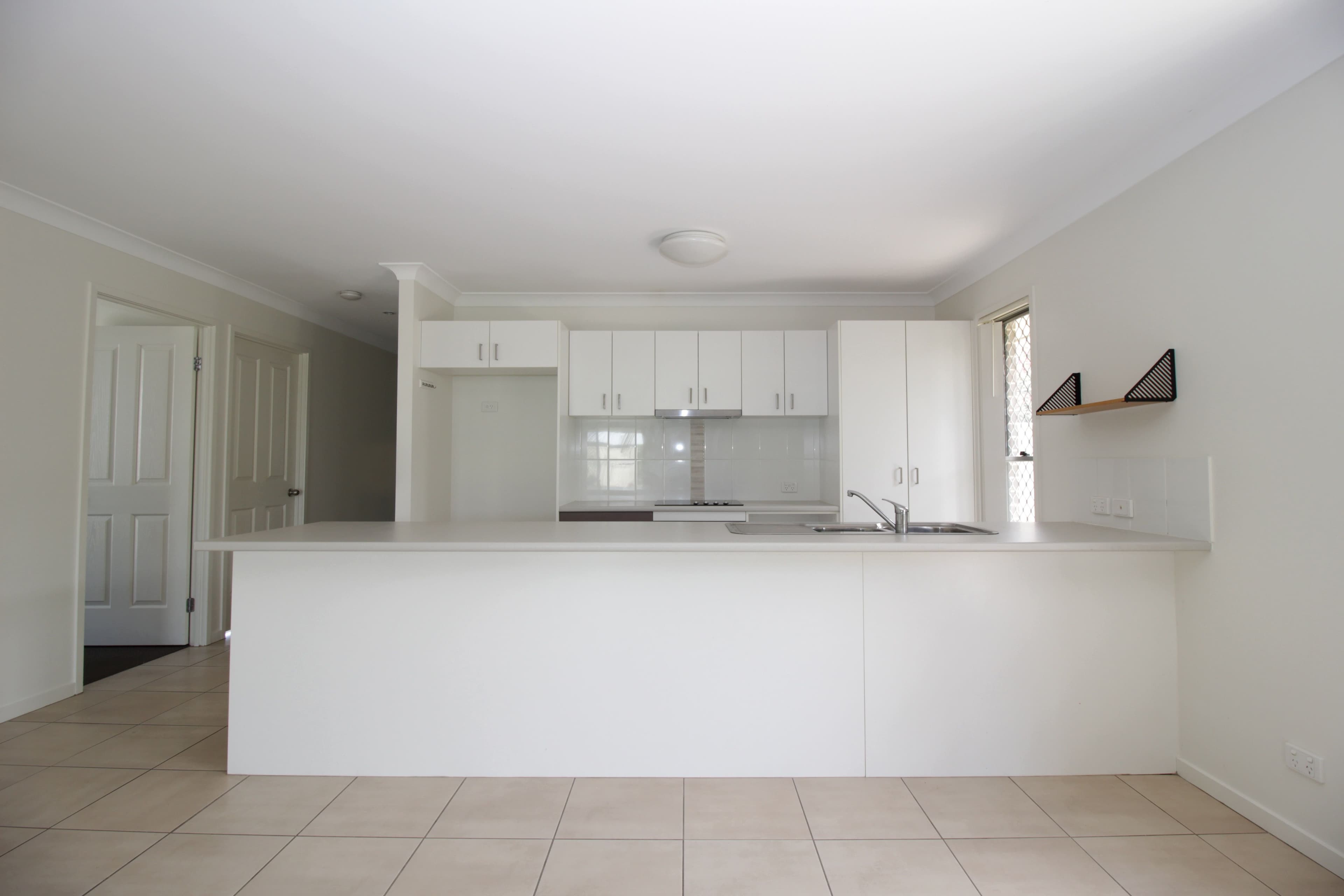 3 Windermere Street, Emerald QLD 4720, Emerald - Thumbnail 3