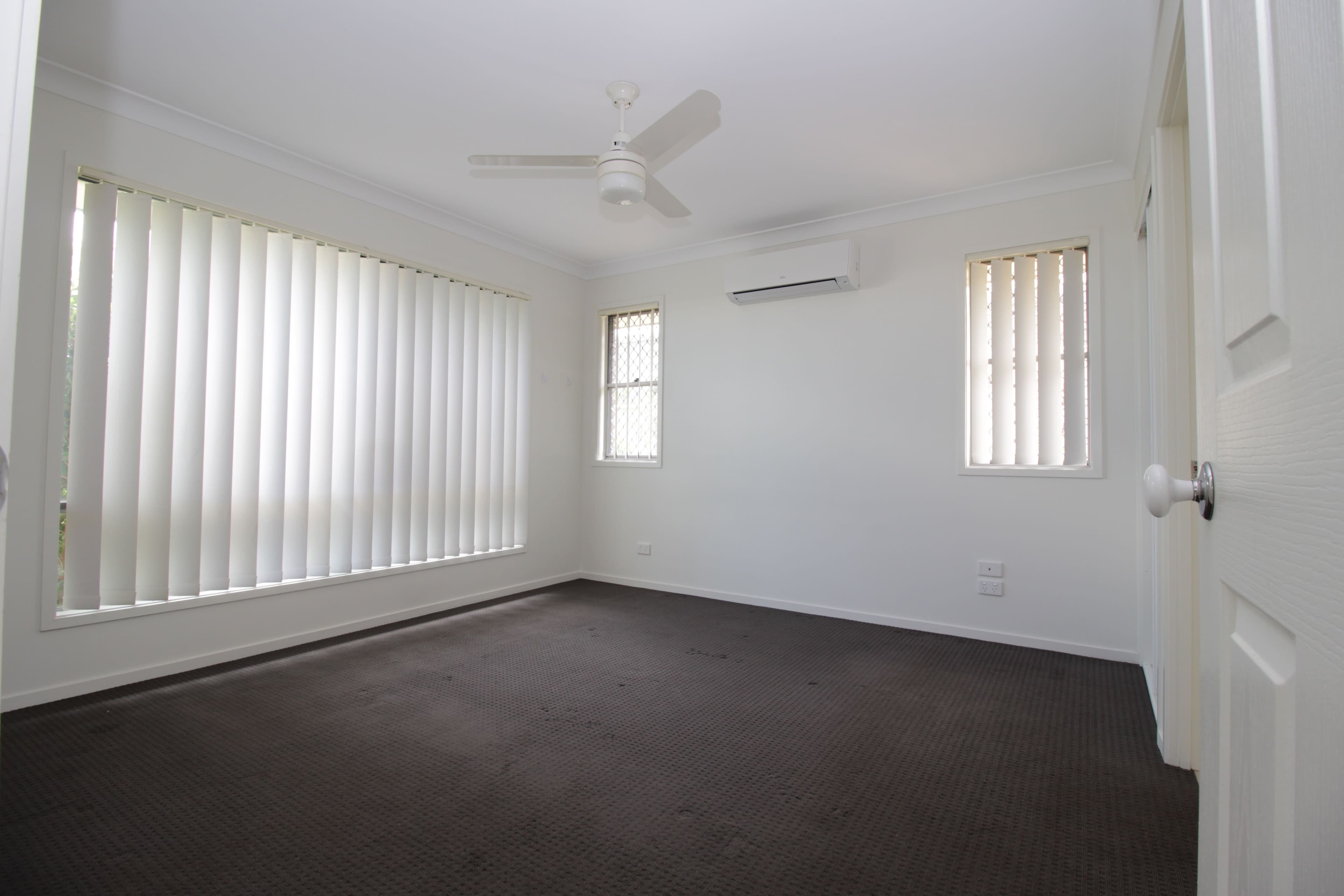 3 Windermere Street, Emerald QLD 4720, Emerald - Thumbnail 8