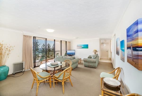 190 Marine Parade 'Columbia', RAINBOW BAY QLD 4225, Rainbow Bay - Thumbnail 3