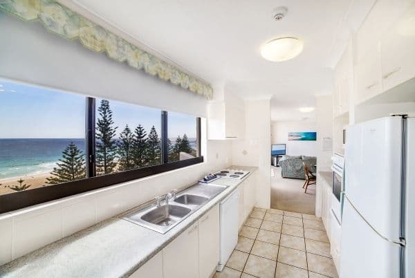 190 Marine Parade 'Columbia', RAINBOW BAY QLD 4225, Rainbow Bay - Thumbnail 4