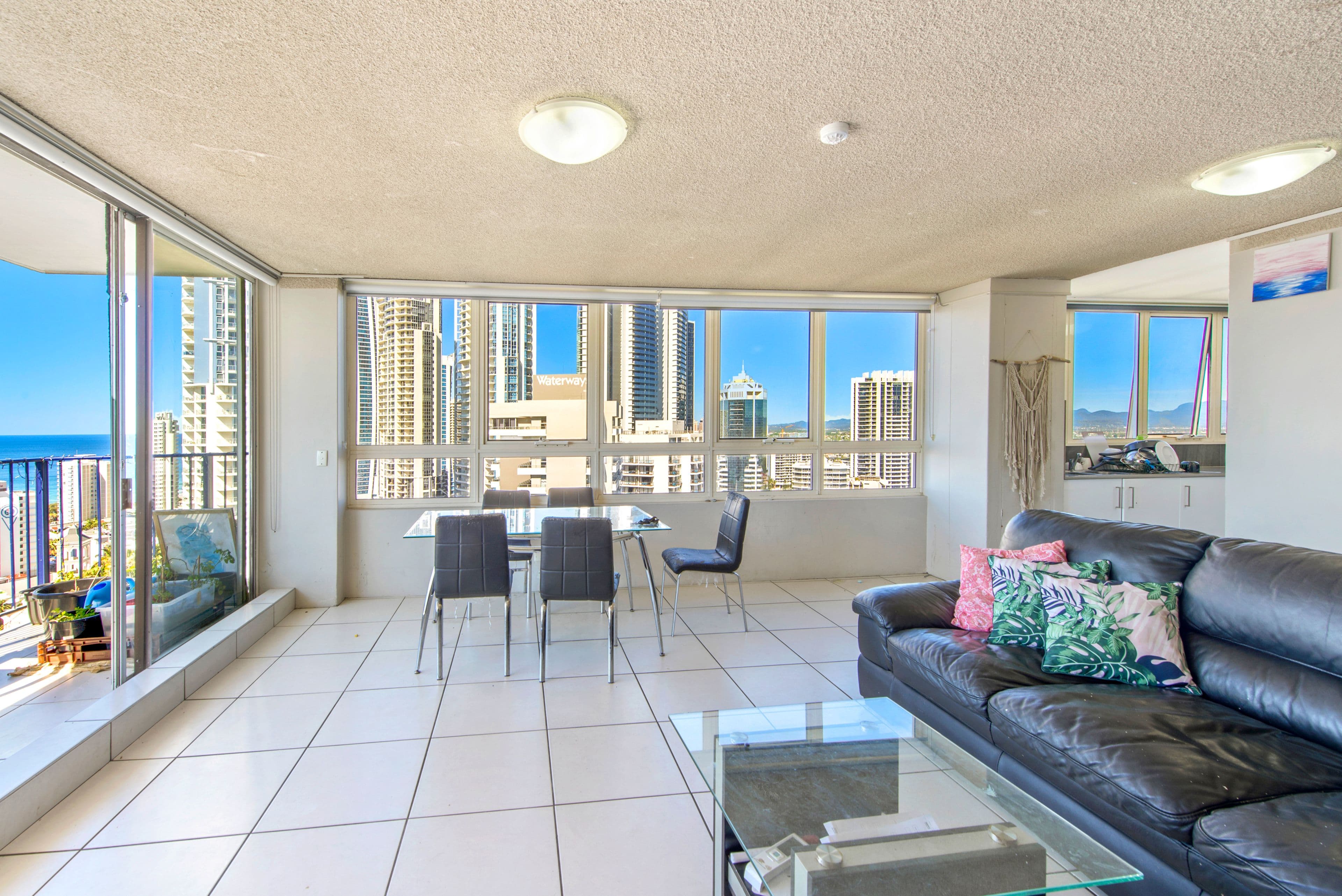 2 Riverview Parade, Surfers Paradise QLD 4217, Surfers Paradise - Thumbnail 2