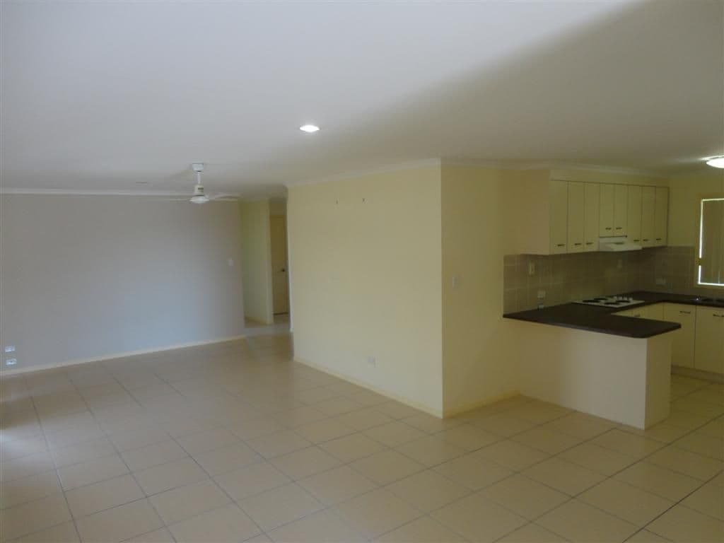 26 Endeavour Way, ELI WATERS QLD 4655, Eli Waters - Thumbnail 3