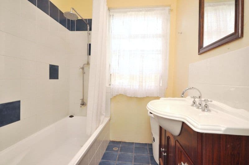 157 Seville Road, HOLLAND PARK QLD 4121, Holland Park - Thumbnail 3
