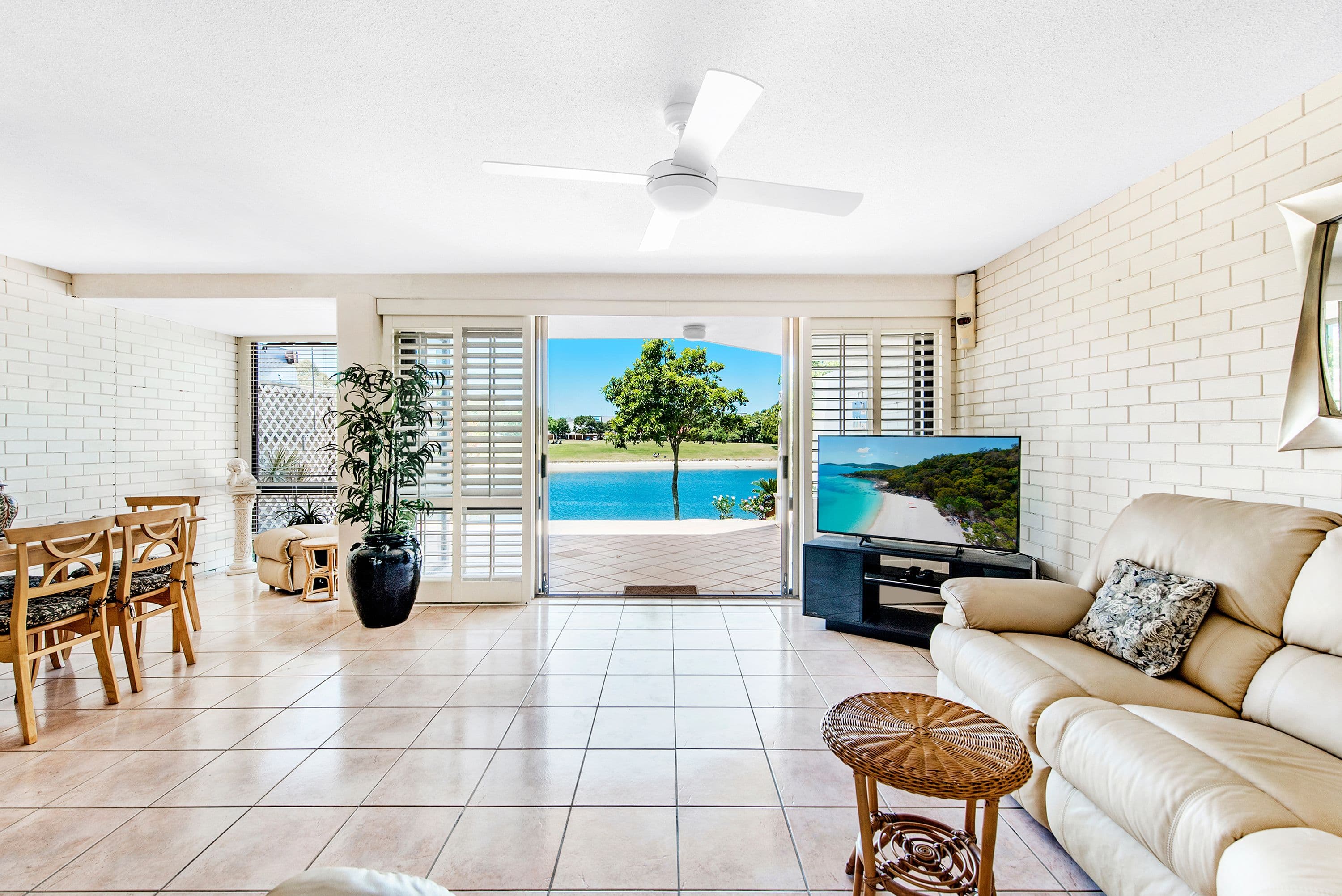 52 Hooker Boulevard, Mermaid Waters QLD 4218, Mermaid Waters - Image 1