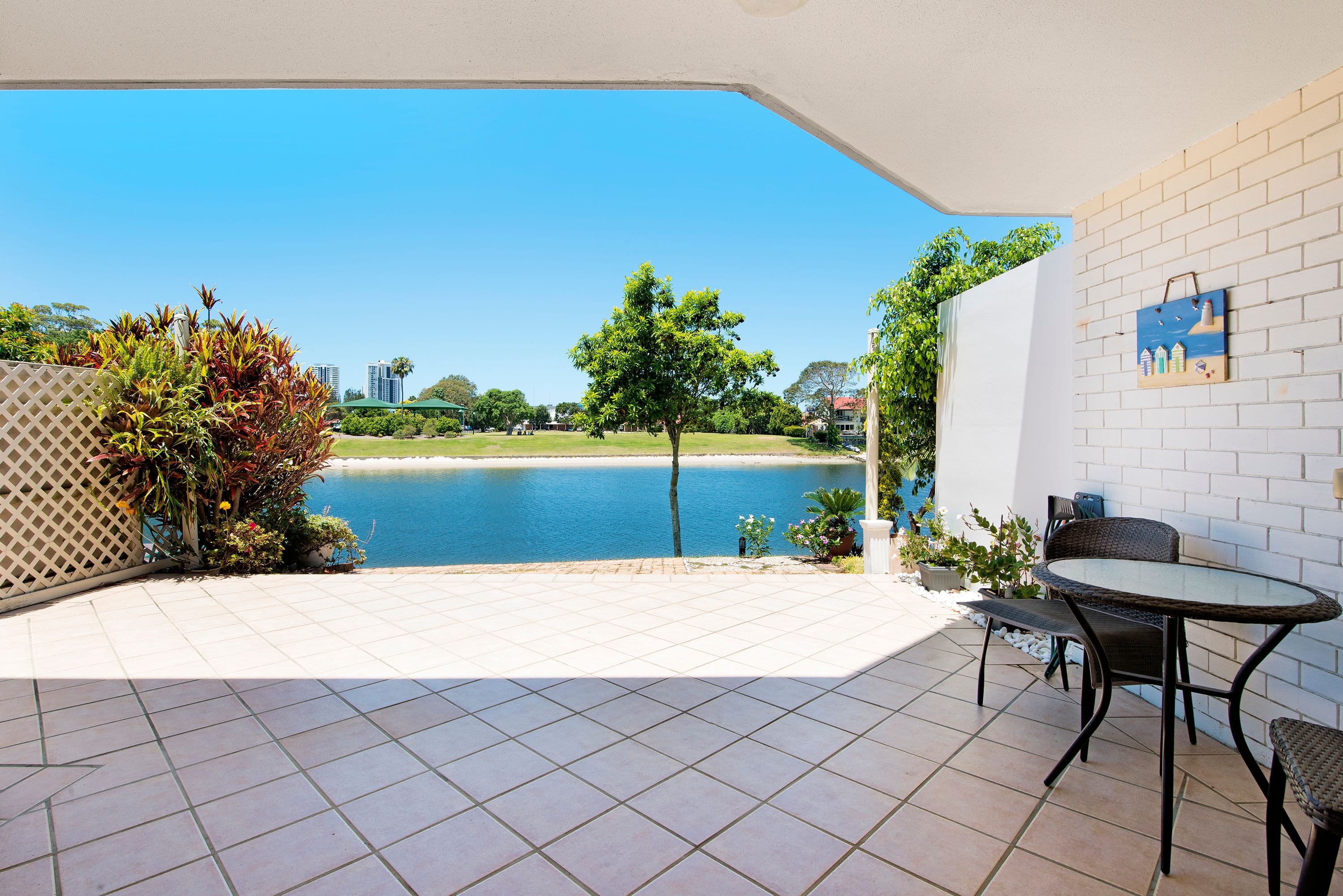 52 Hooker Boulevard, Mermaid Waters QLD 4218, Mermaid Waters - Thumbnail 5