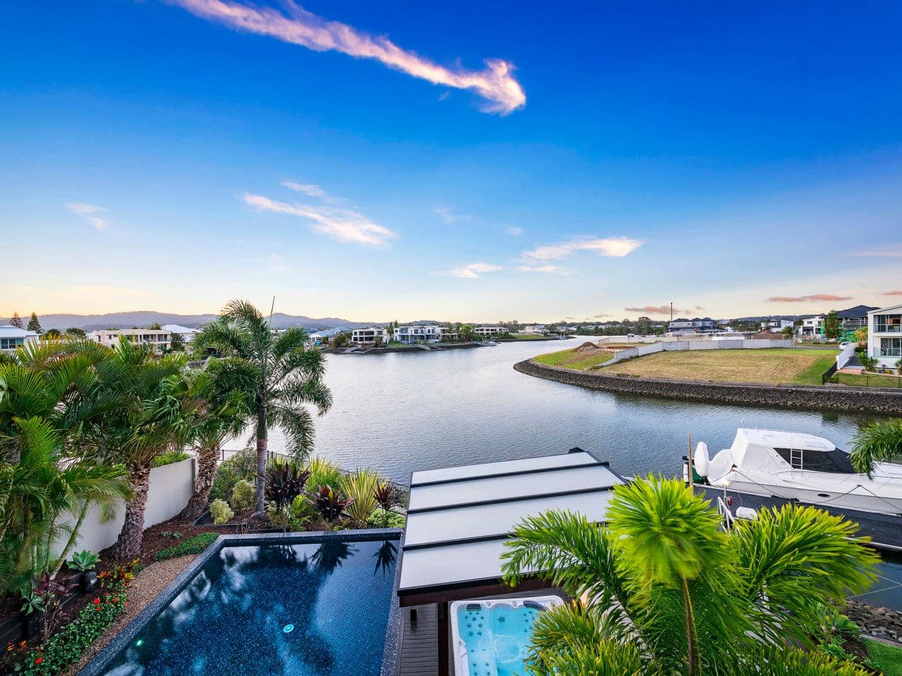 37 Quayside Drive, Helensvale QLD 4212, Helensvale - Thumbnail 2