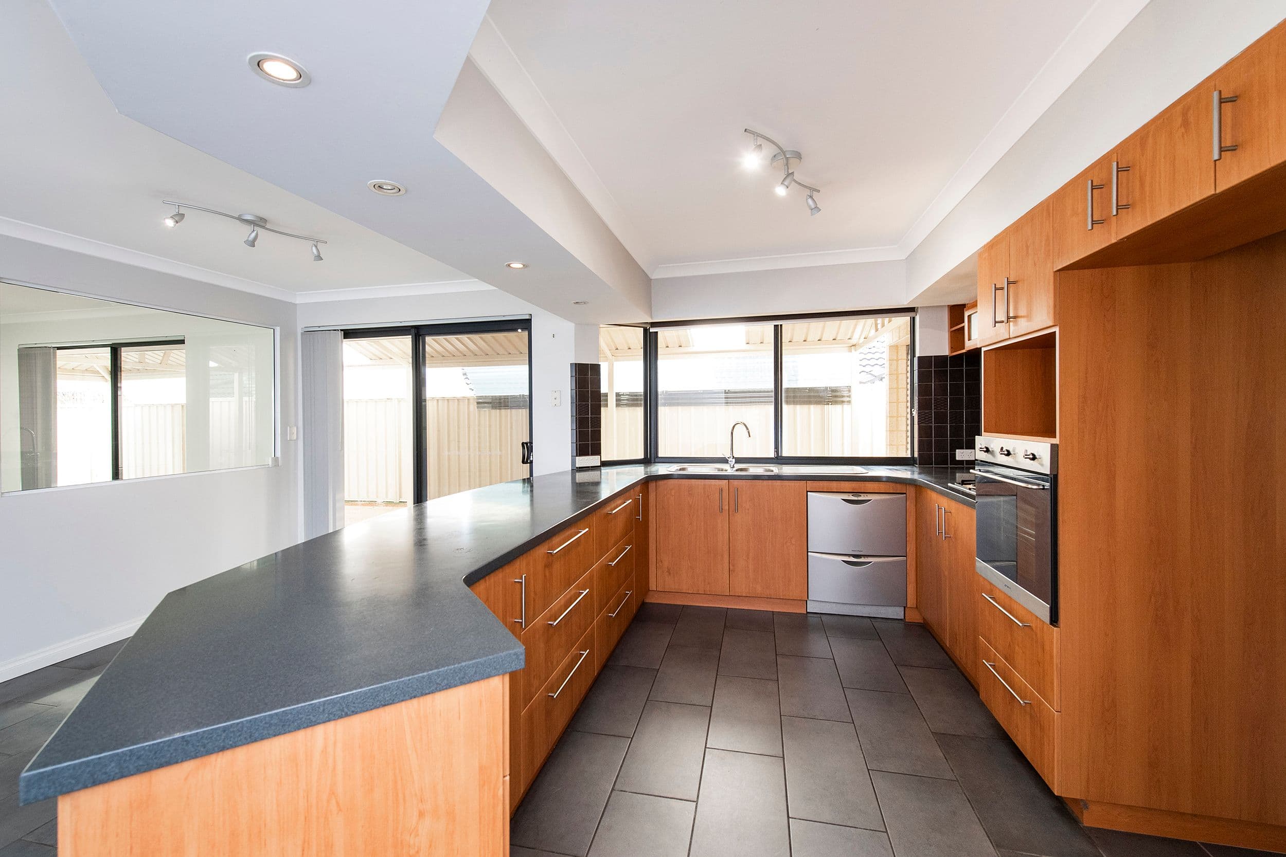 79 Tranby Drive, Baldivis WA 6171, Baldivis - Thumbnail 3