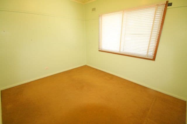 41 Simmat Avenue, CONDELL PARK NSW 2200, Condell Park - Thumbnail 3