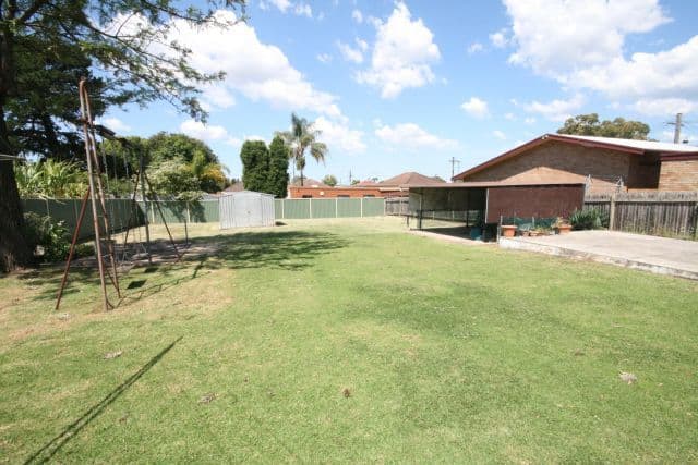 41 Simmat Avenue, CONDELL PARK NSW 2200, Condell Park - Thumbnail 6