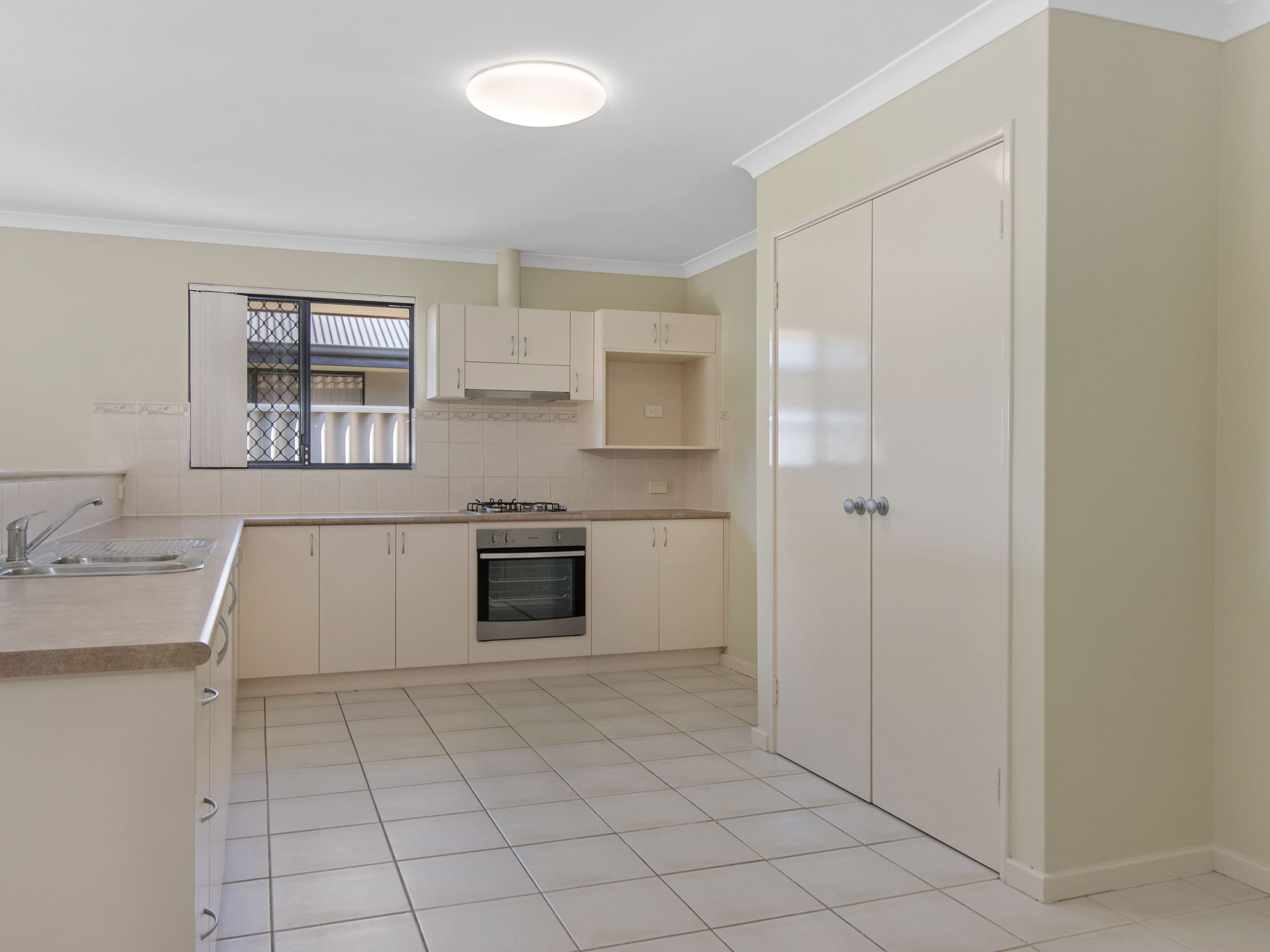 17 Fitzgibbon Road, Rockingham WA 6168, Rockingham - Thumbnail 6