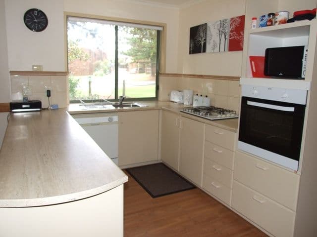 4-6 Findlay Street, Cowes VIC 3922, Cowes - Thumbnail 4