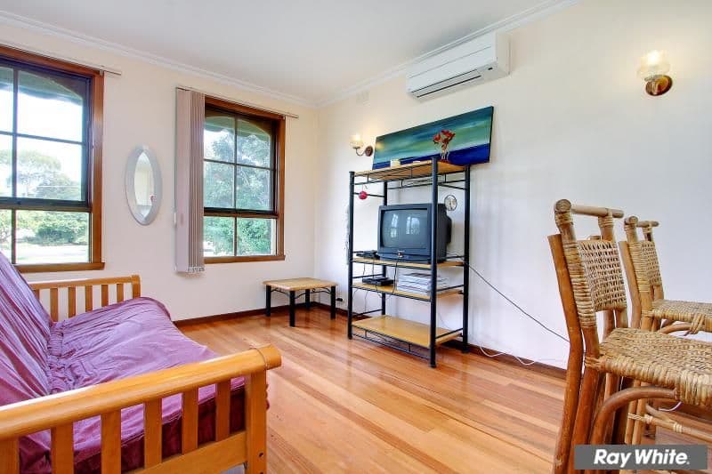 27 Neptune Street, MORNINGTON VIC 3931, Mornington - Thumbnail 2