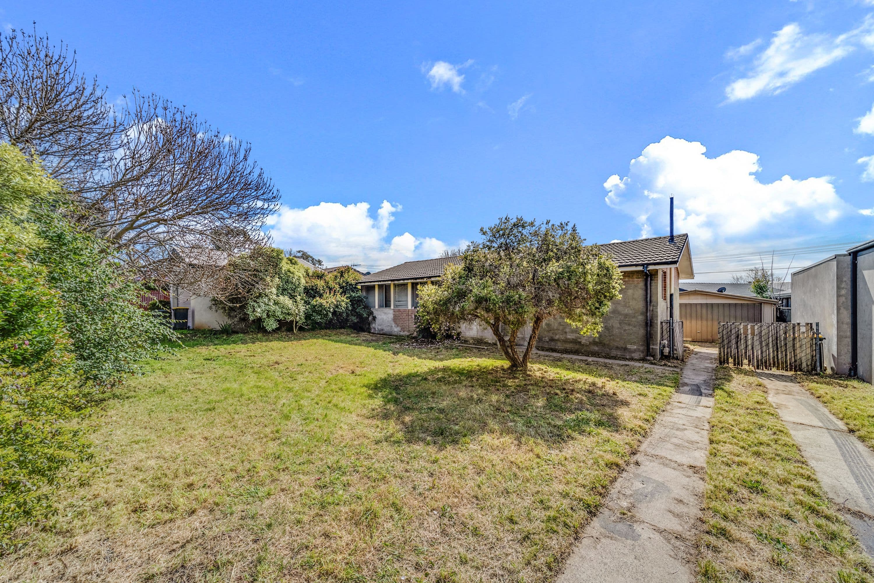 25 Pennefather Street, Higgins ACT 2615, Higgins - Thumbnail 2