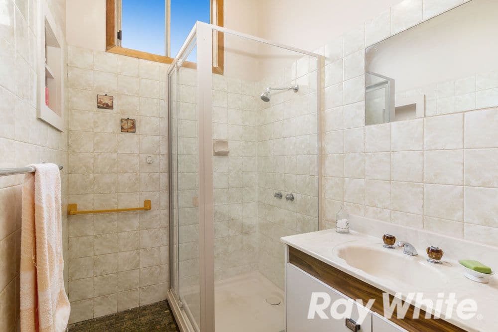 221 Rosanna Road, Rosanna VIC 3084, Rosanna - Thumbnail 7