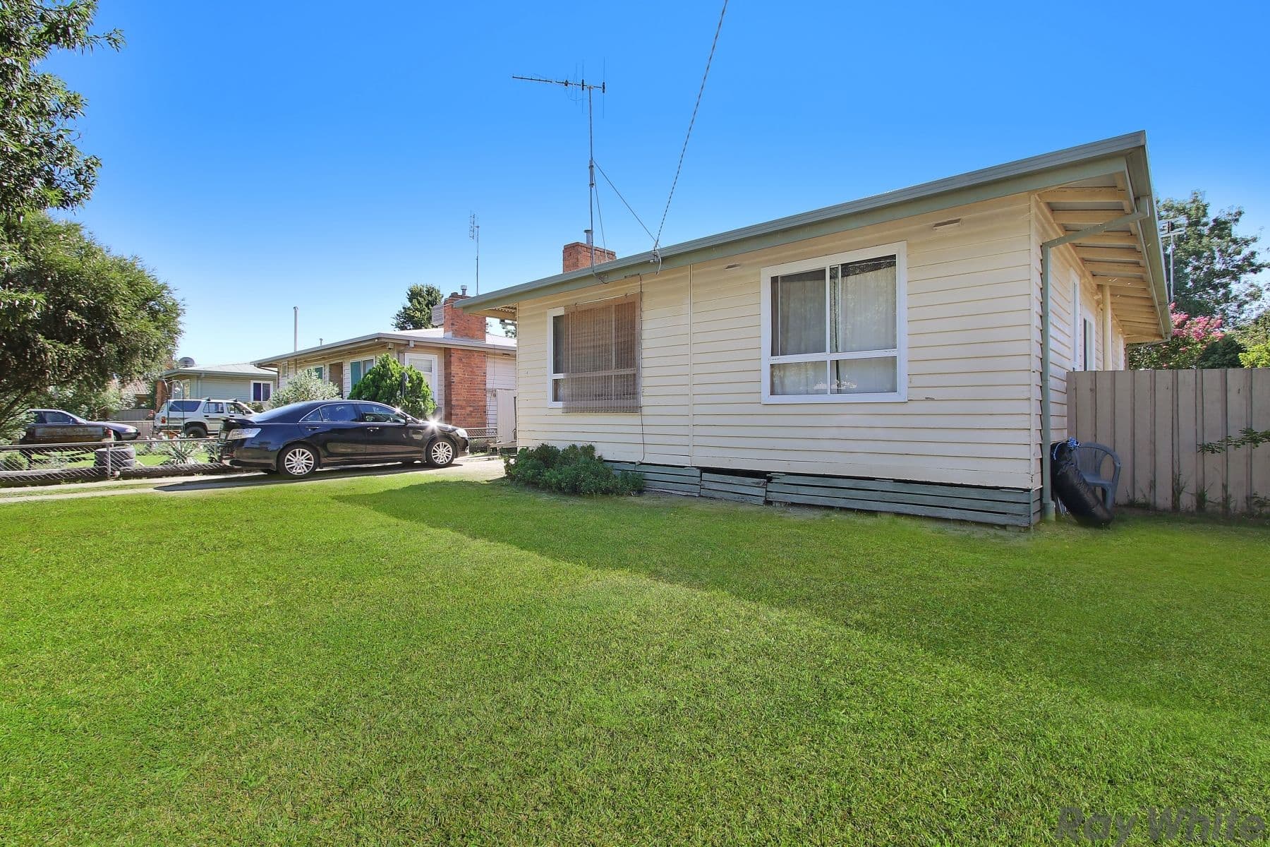 11 Afton Avenue, Benalla VIC 3672, Benalla - Thumbnail 8