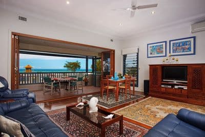 32  Pacific Parade, BILINGA QLD 4225, Bilinga - Thumbnail 3