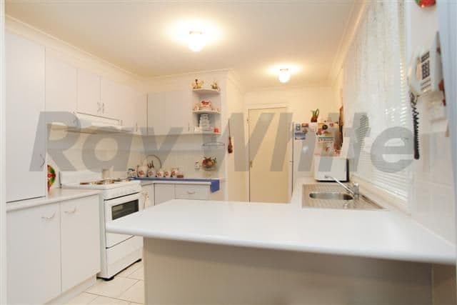 24 Candlebark Circuit, GLENMORE PARK NSW 2745, Glenmore Park - Thumbnail 4