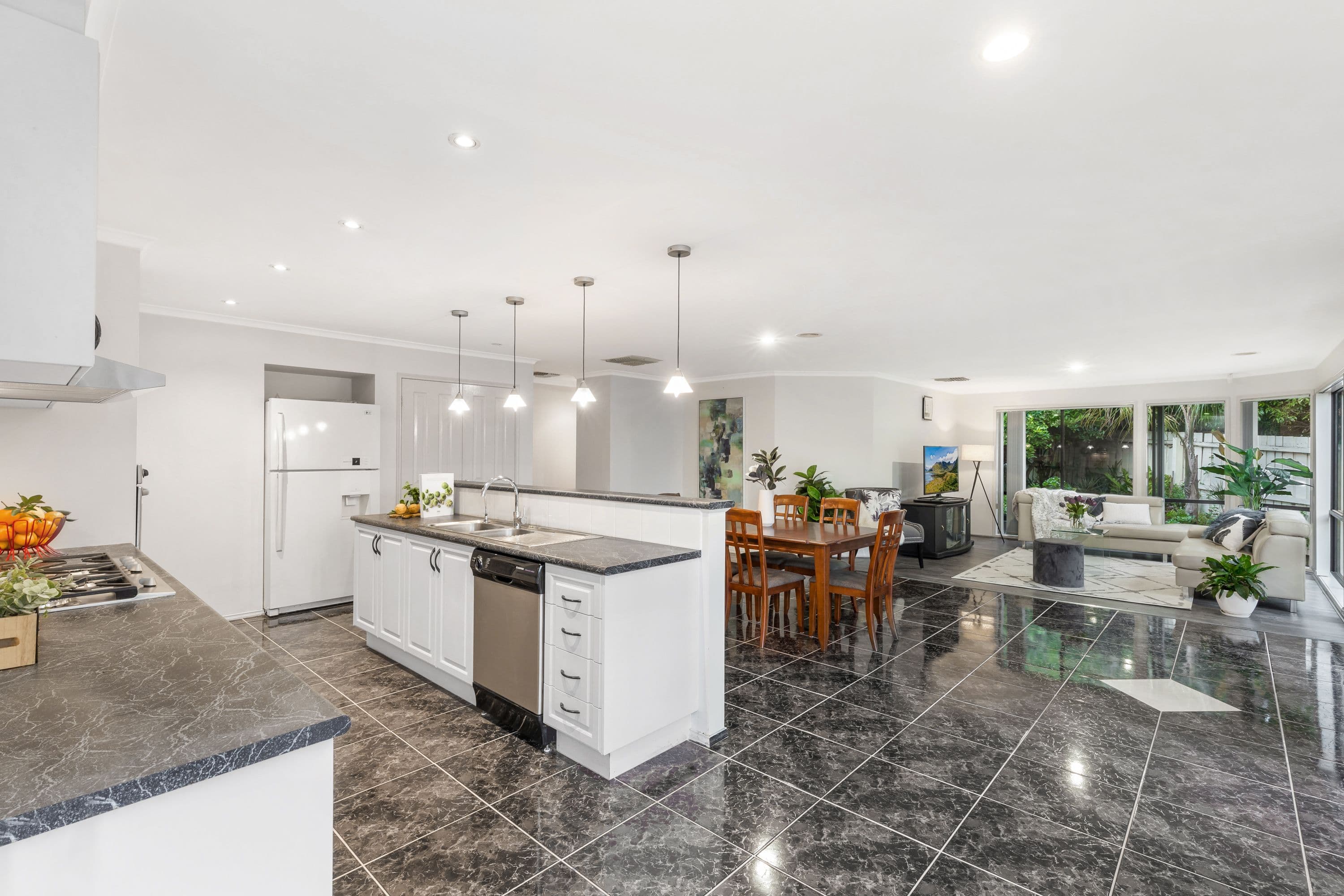 45 Holly Green Close, Rowville VIC 3178, Rowville - Thumbnail 3