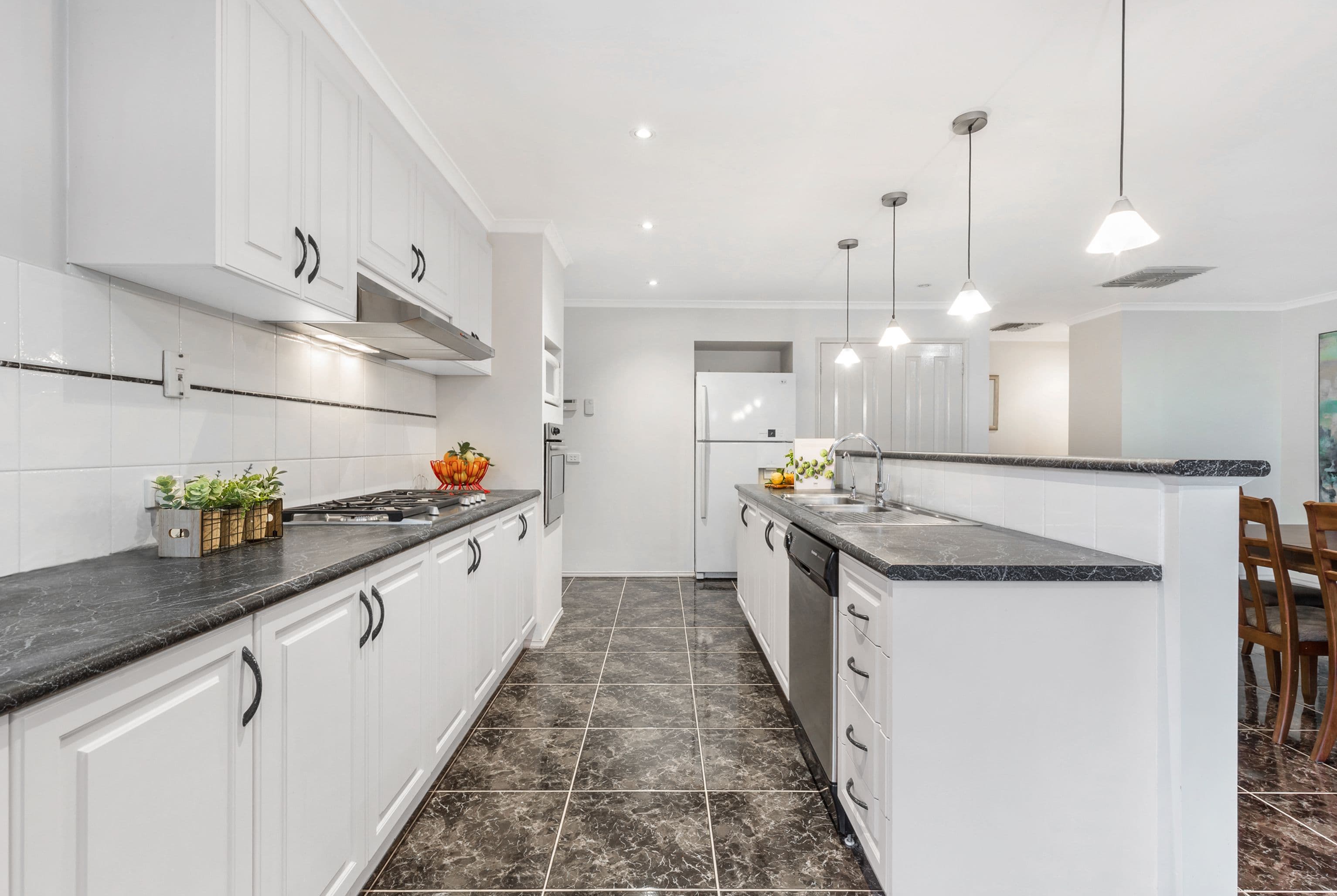45 Holly Green Close, Rowville VIC 3178, Rowville - Thumbnail 4