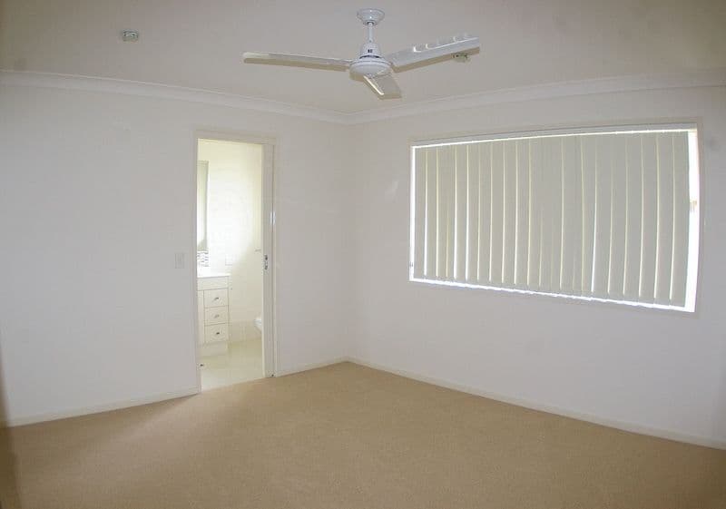 6 Stint Court, DECEPTION BAY QLD 4508, Deception Bay - Thumbnail 4