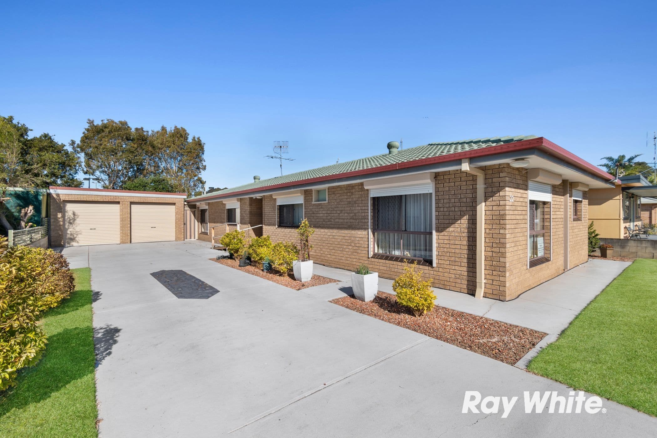 22 Catlin Avenue, Batemans Bay NSW 2536, Batemans Bay - Thumbnail 2