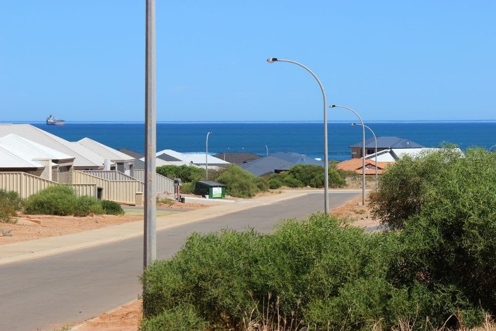 25 Lugger Outlook, GLENFIELD WA 6532, Glenfield - Thumbnail 2