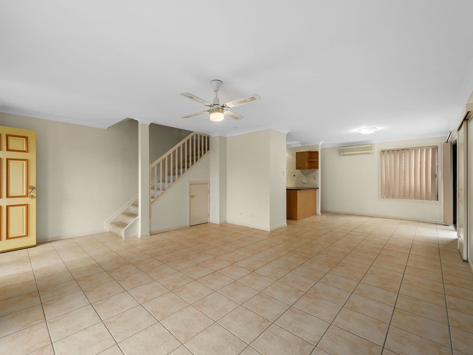 26 Kingsmill Street, Chermside QLD 4032, Chermside - Thumbnail 3