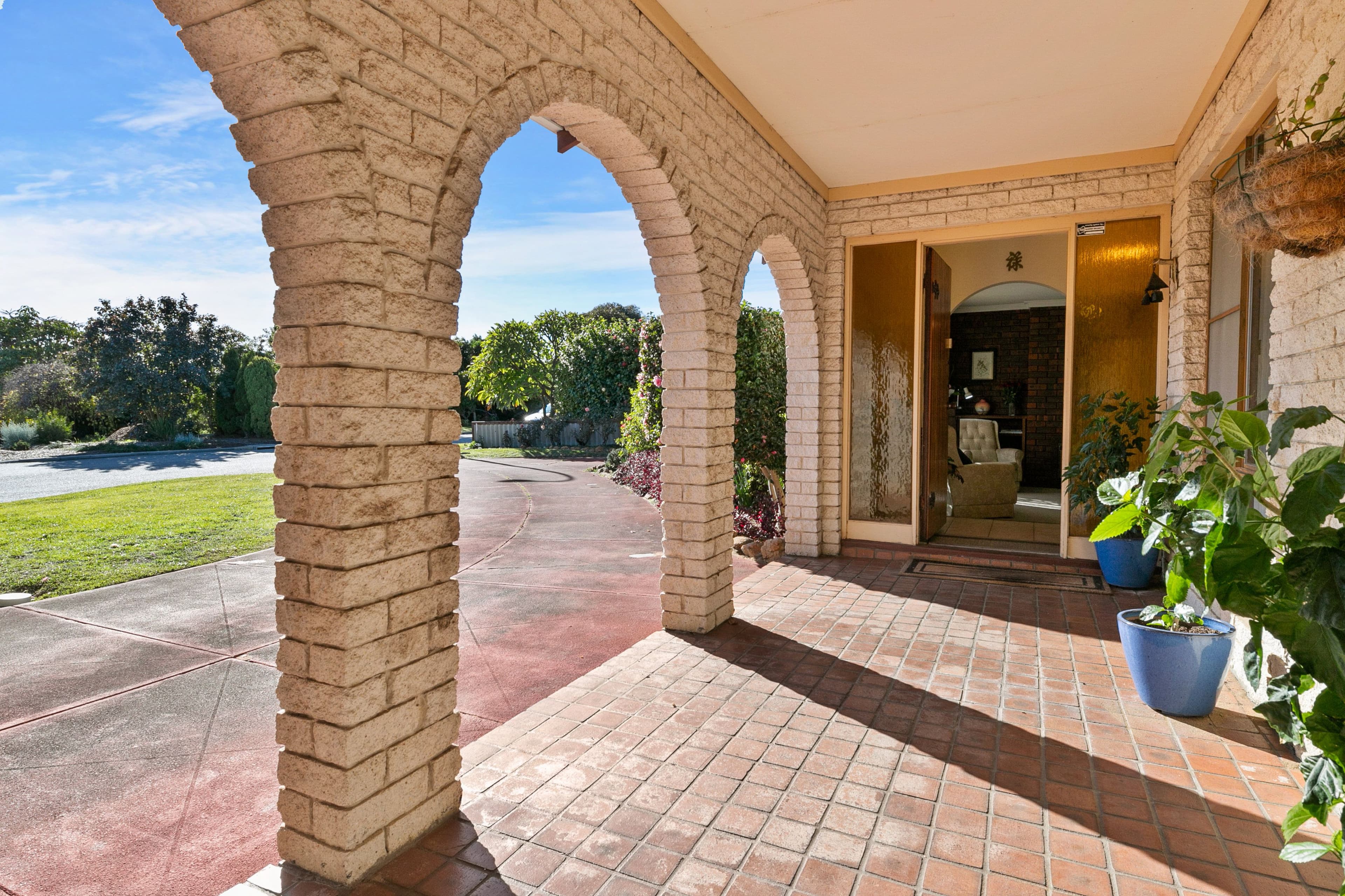 27 Monterey Court, Kardinya WA 6163, Kardinya - Image 1