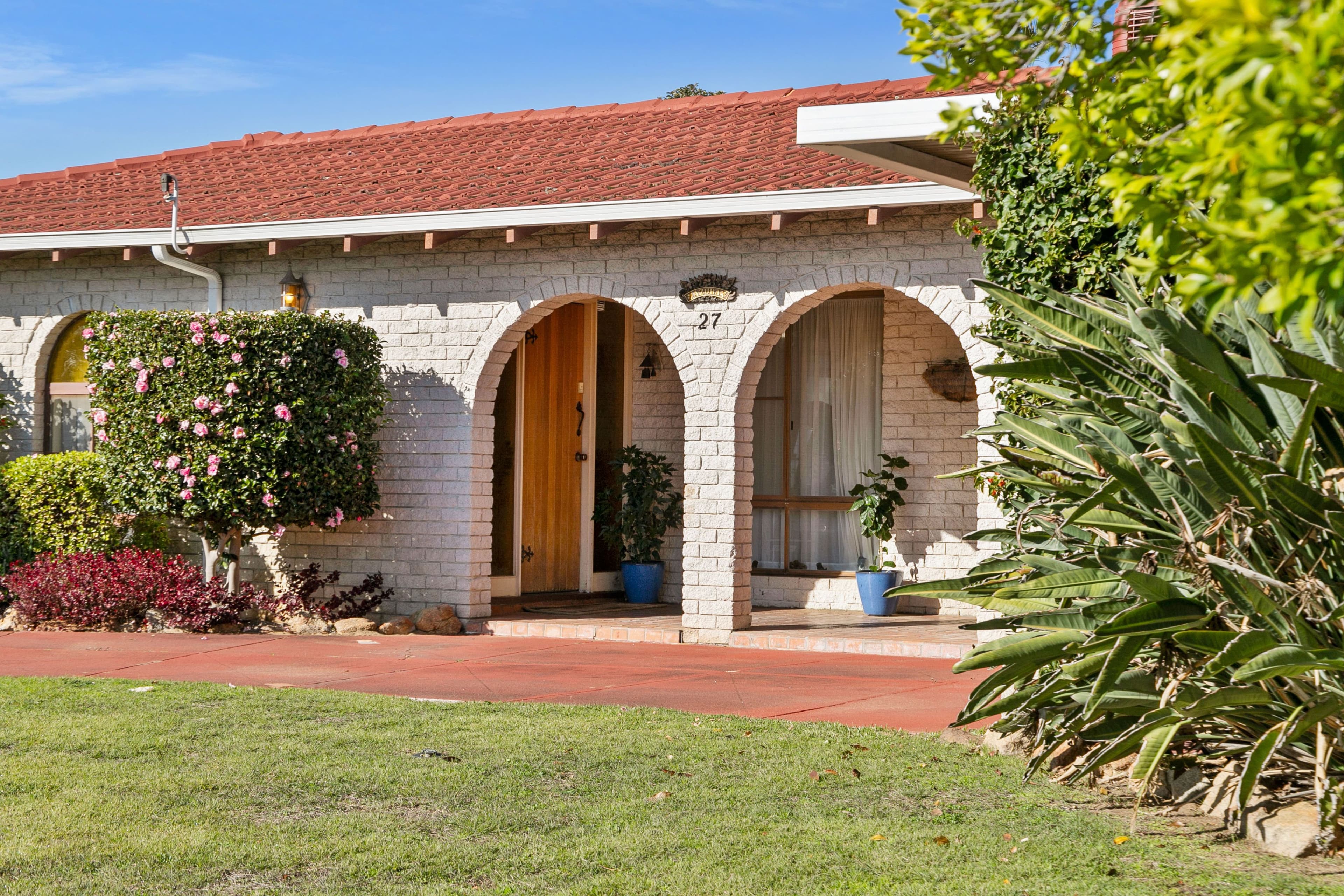 27 Monterey Court, Kardinya WA 6163, Kardinya - Thumbnail 2