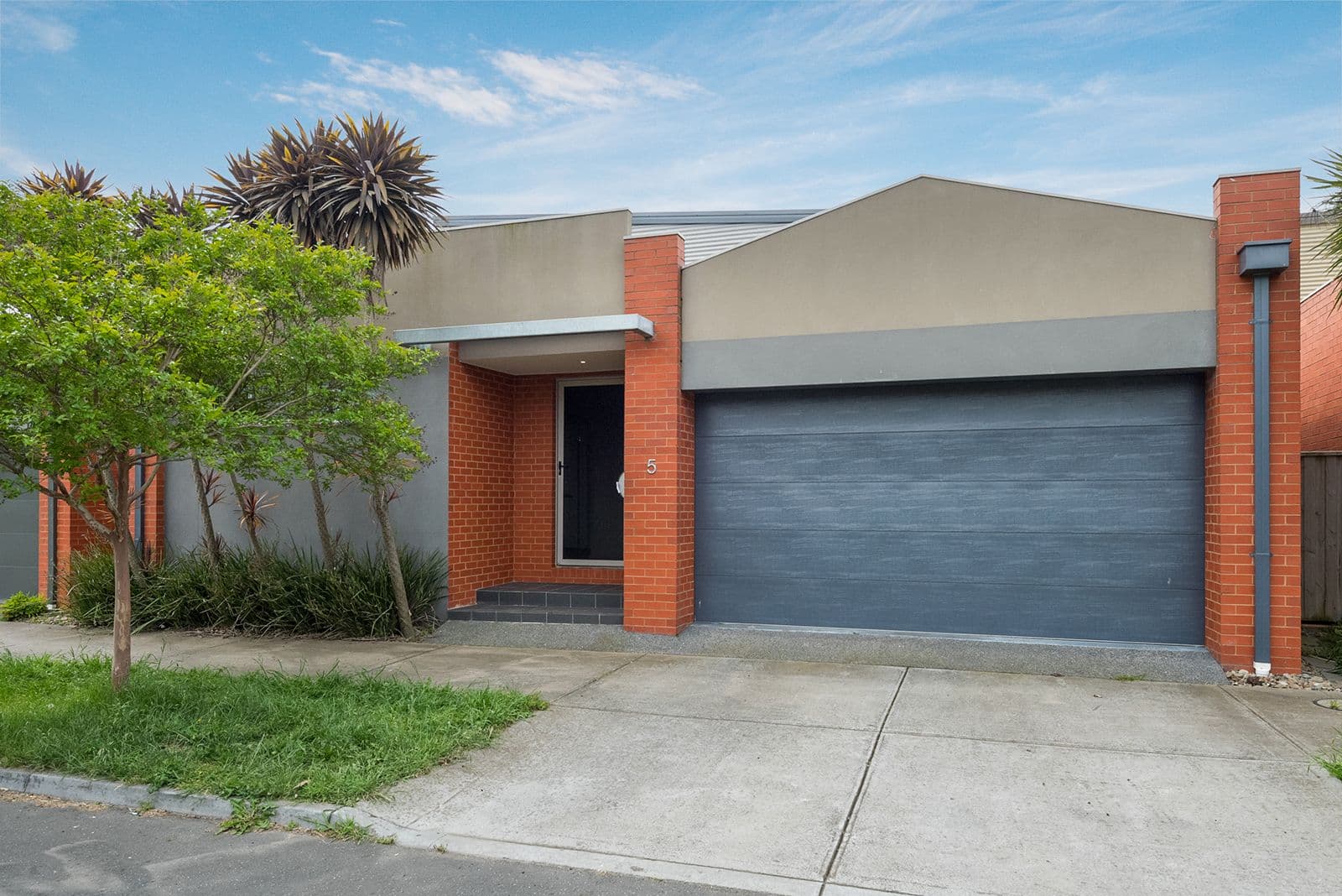 5 Tiree Lane, Craigieburn VIC 3064, Craigieburn - Thumbnail 2
