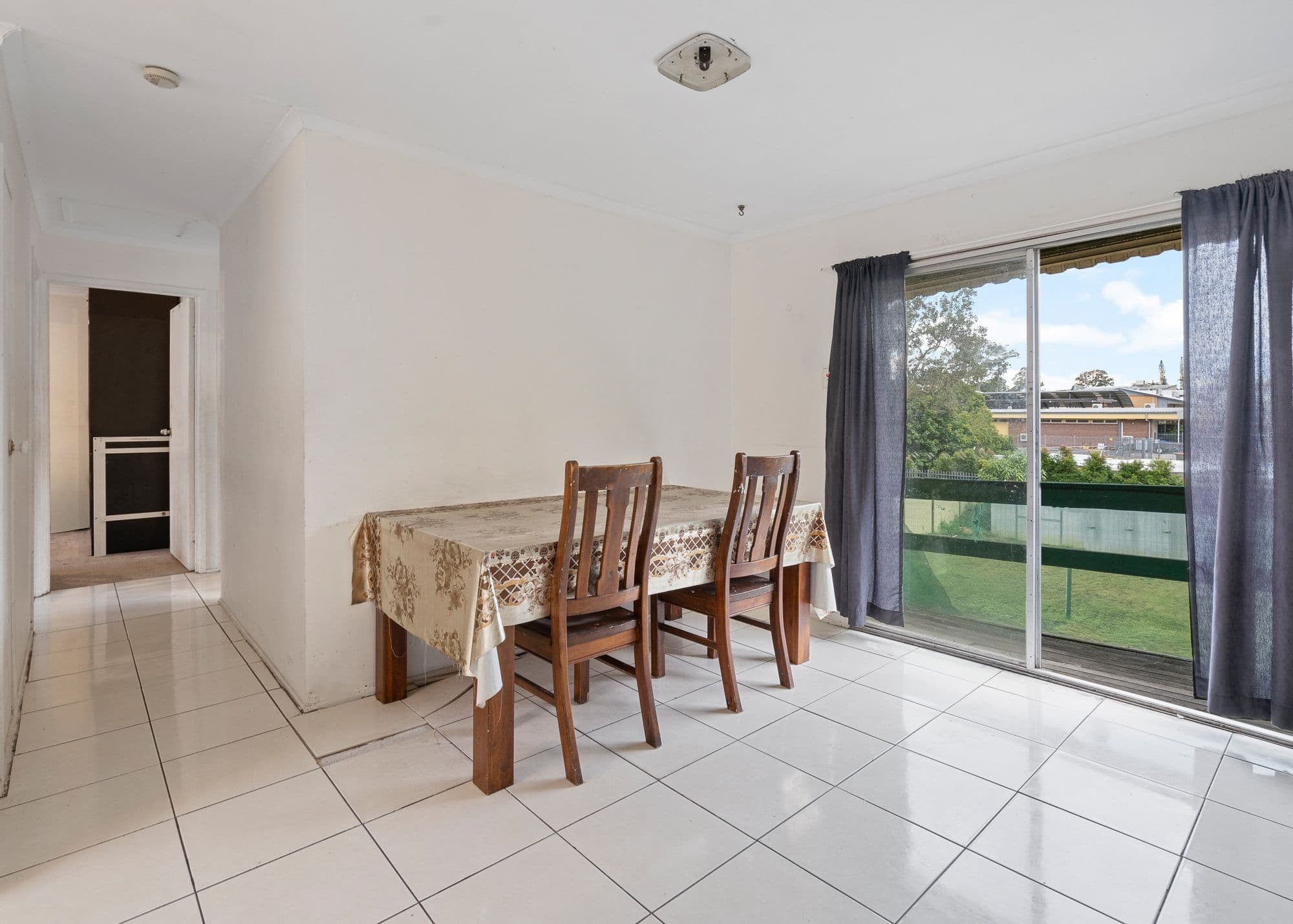 22 Polaris Avenue, Kingston QLD 4114, Kingston - Thumbnail 4
