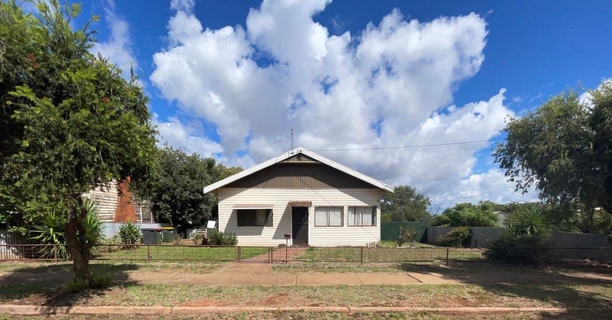 18 Caswell, Peak Hill NSW 2869, Peak Hill - Image 1