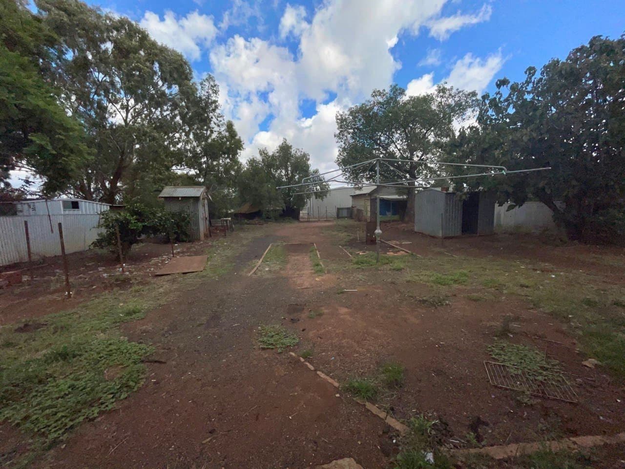18 Caswell, Peak Hill NSW 2869, Peak Hill - Thumbnail 2