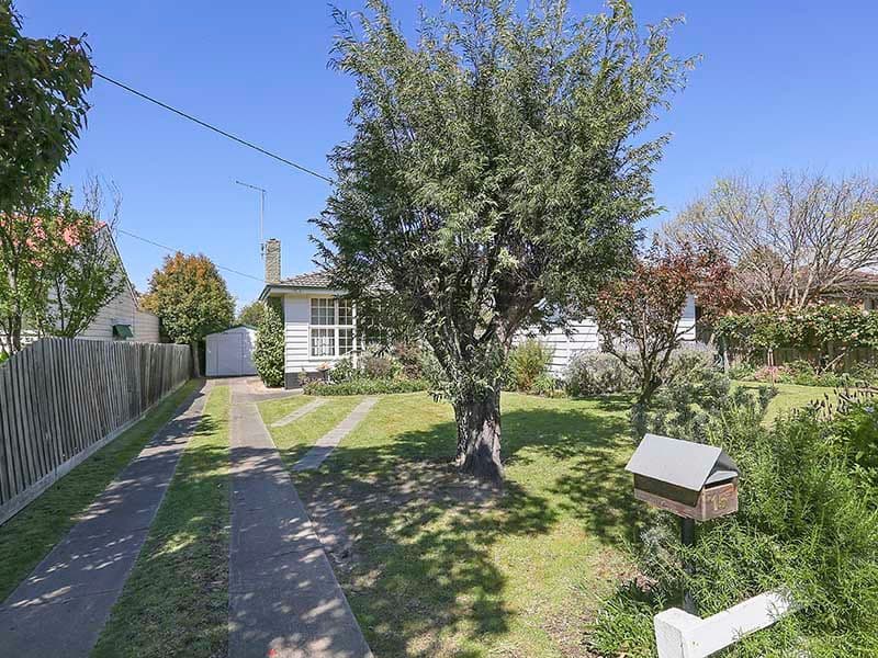 15 Marjorie Avenue, Belmont VIC 3216, Belmont - Thumbnail 2