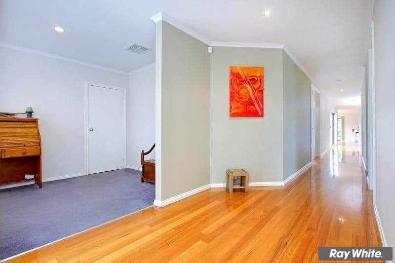 2 Caversham Drive, MORNINGTON VIC 3931, Mornington - Thumbnail 4