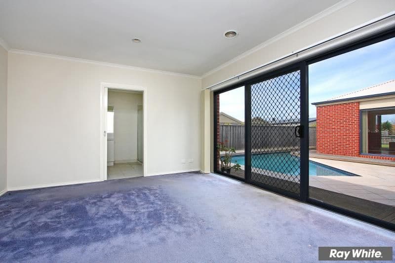 2 Caversham Drive, MORNINGTON VIC 3931, Mornington - Thumbnail 5