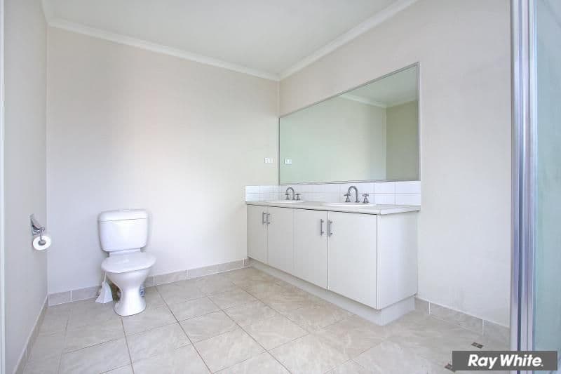 2 Caversham Drive, MORNINGTON VIC 3931, Mornington - Thumbnail 6