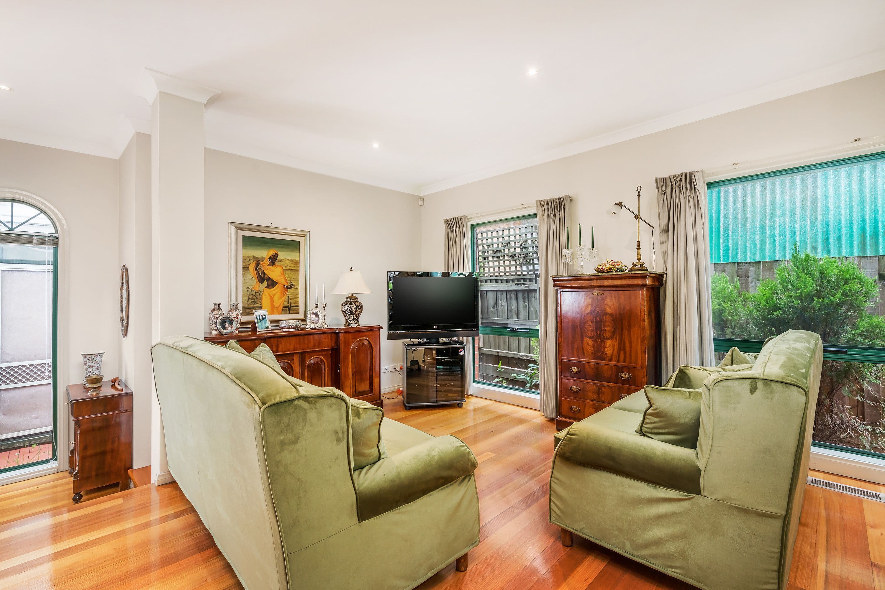 22 Soderlund Drive, Doncaster VIC 3108, Doncaster - Thumbnail 2